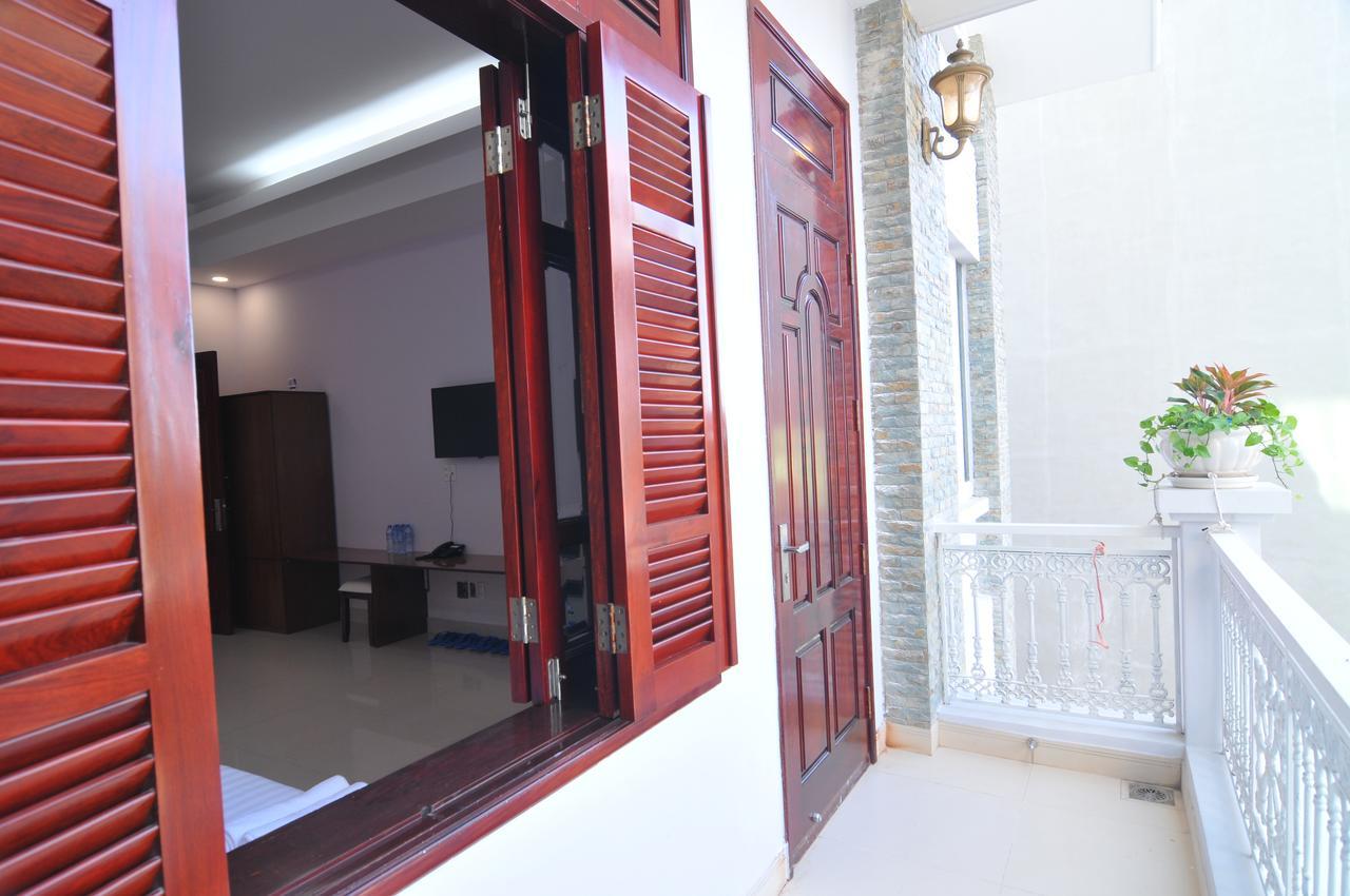 Chau Tran Hotel Vung Tau Exterior photo