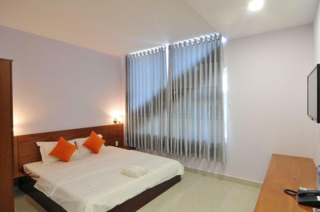 Chau Tran Hotel Vung Tau Exterior photo